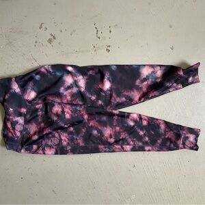 Nice leggings. Very thick